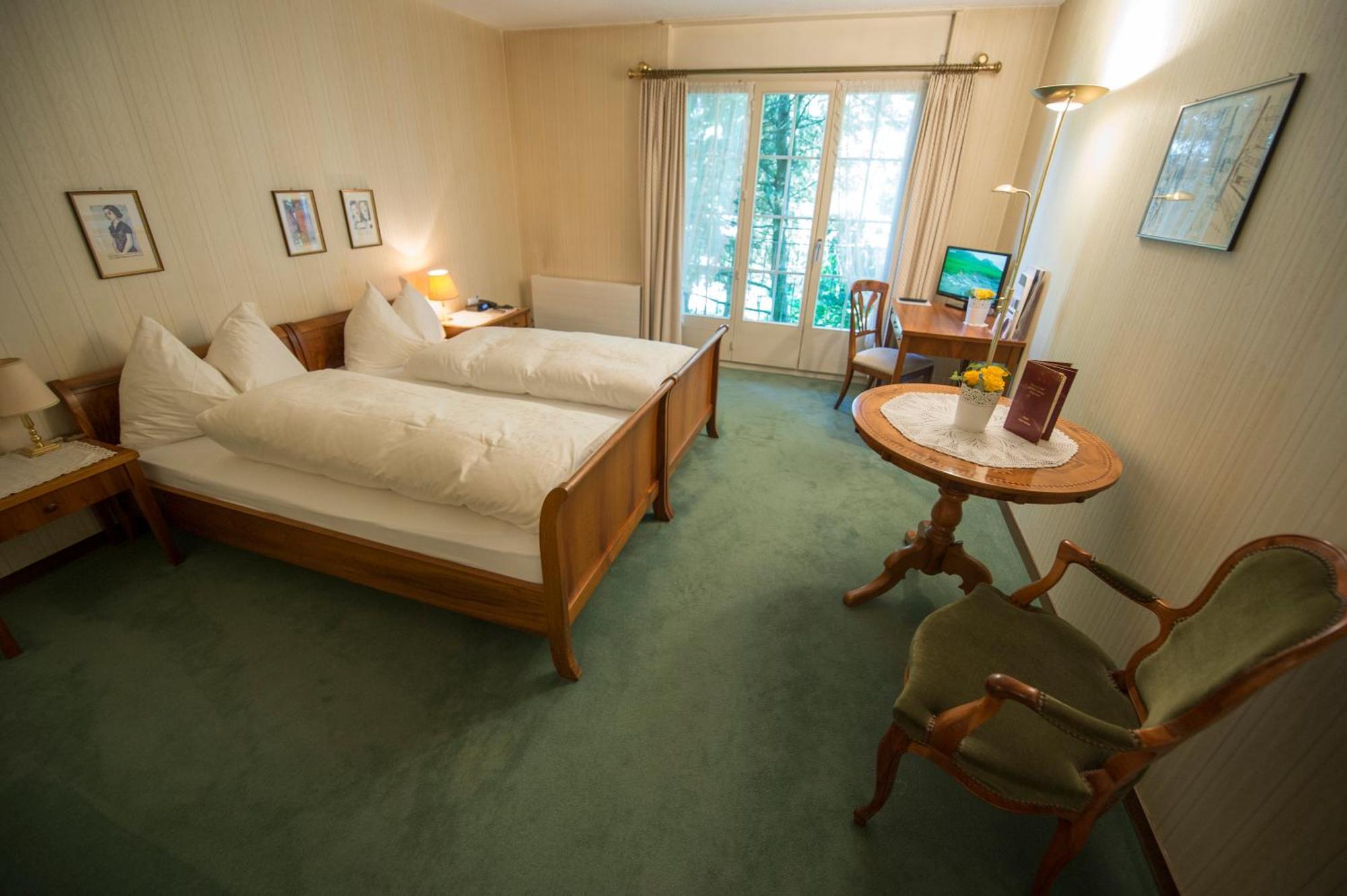 Romantik Hotel & Restaurant Sternen Kriegstetten Værelse billede